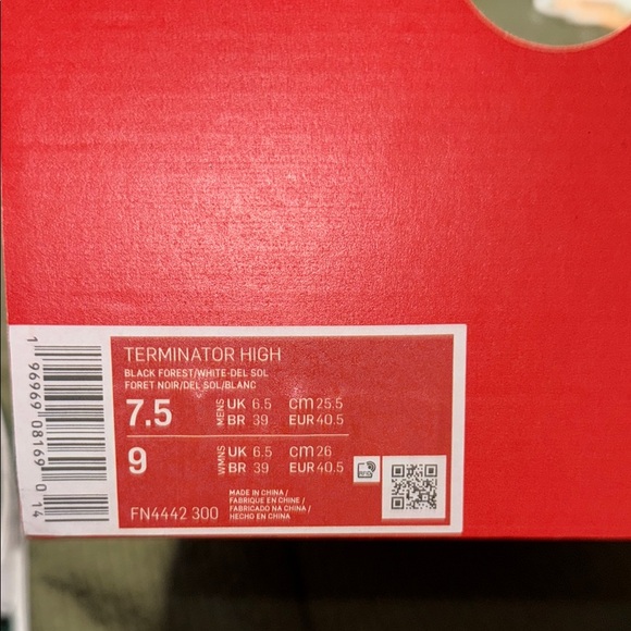 Nike Green and Yellow High-Top Sneakers - Picture 5 of 6